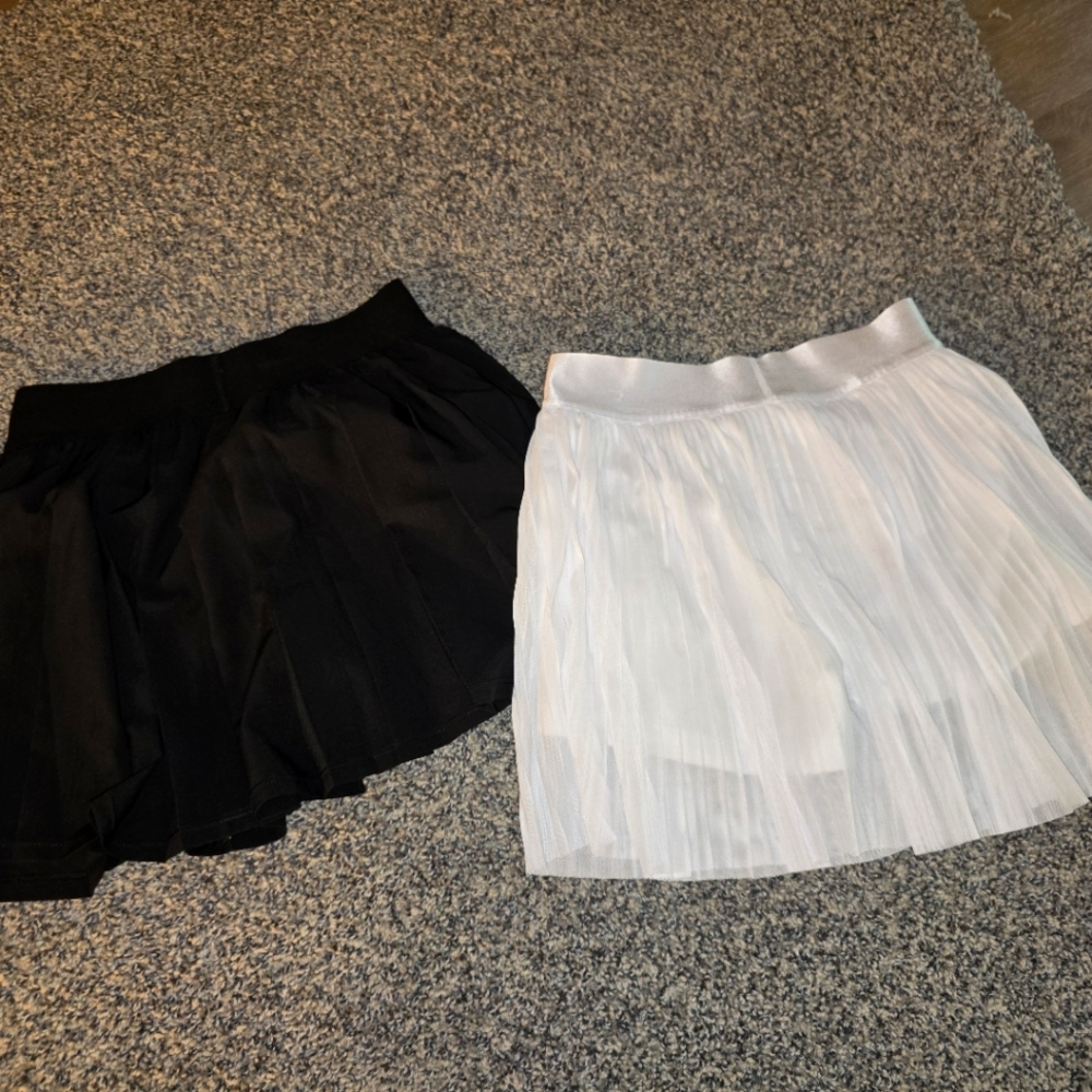 Elegant Black and White Buffbunny Skort Set